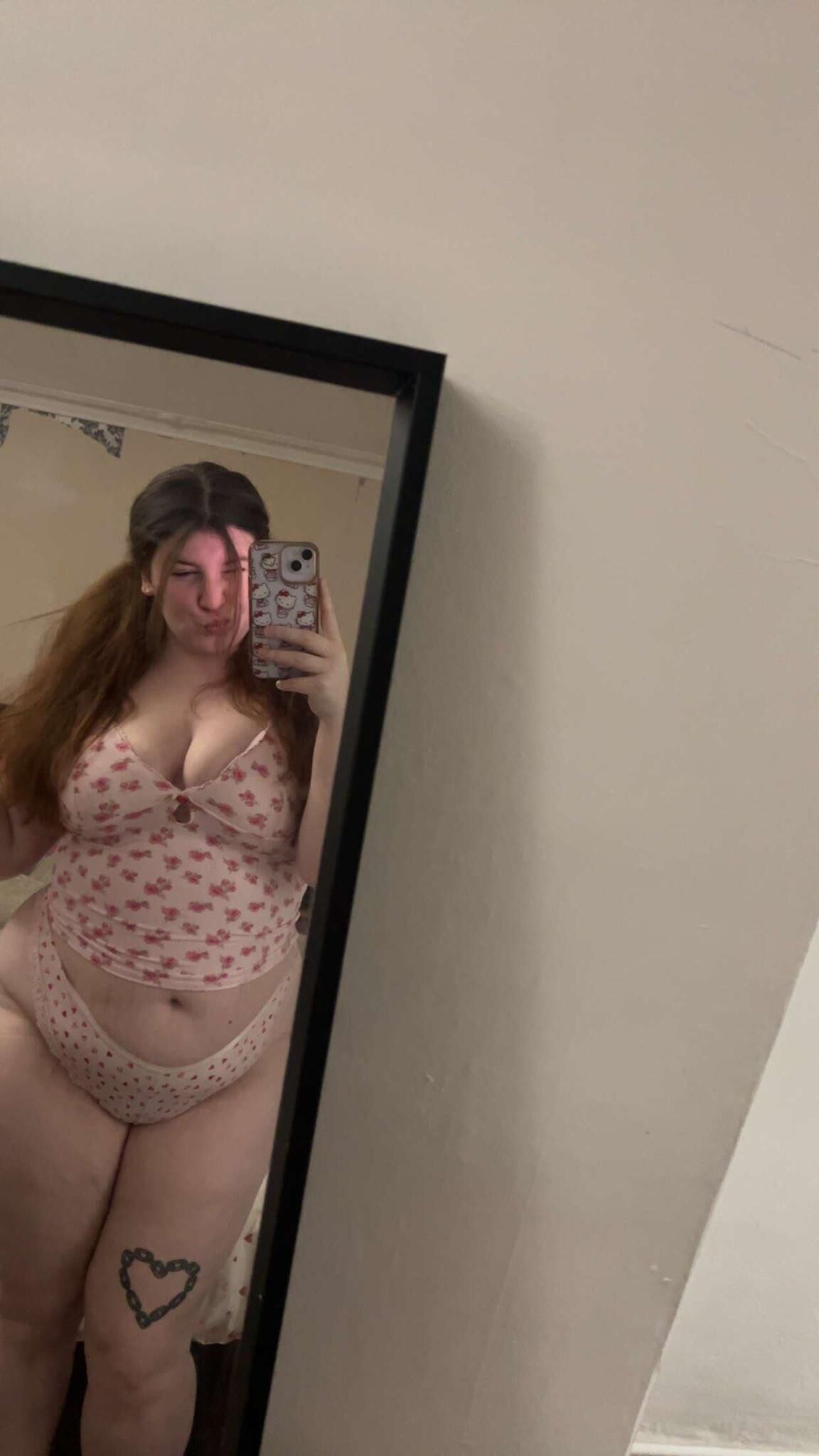 Kale Big Butt Big Tits Curvy Curly Hair Sexy Girl Mixed Hot Shot