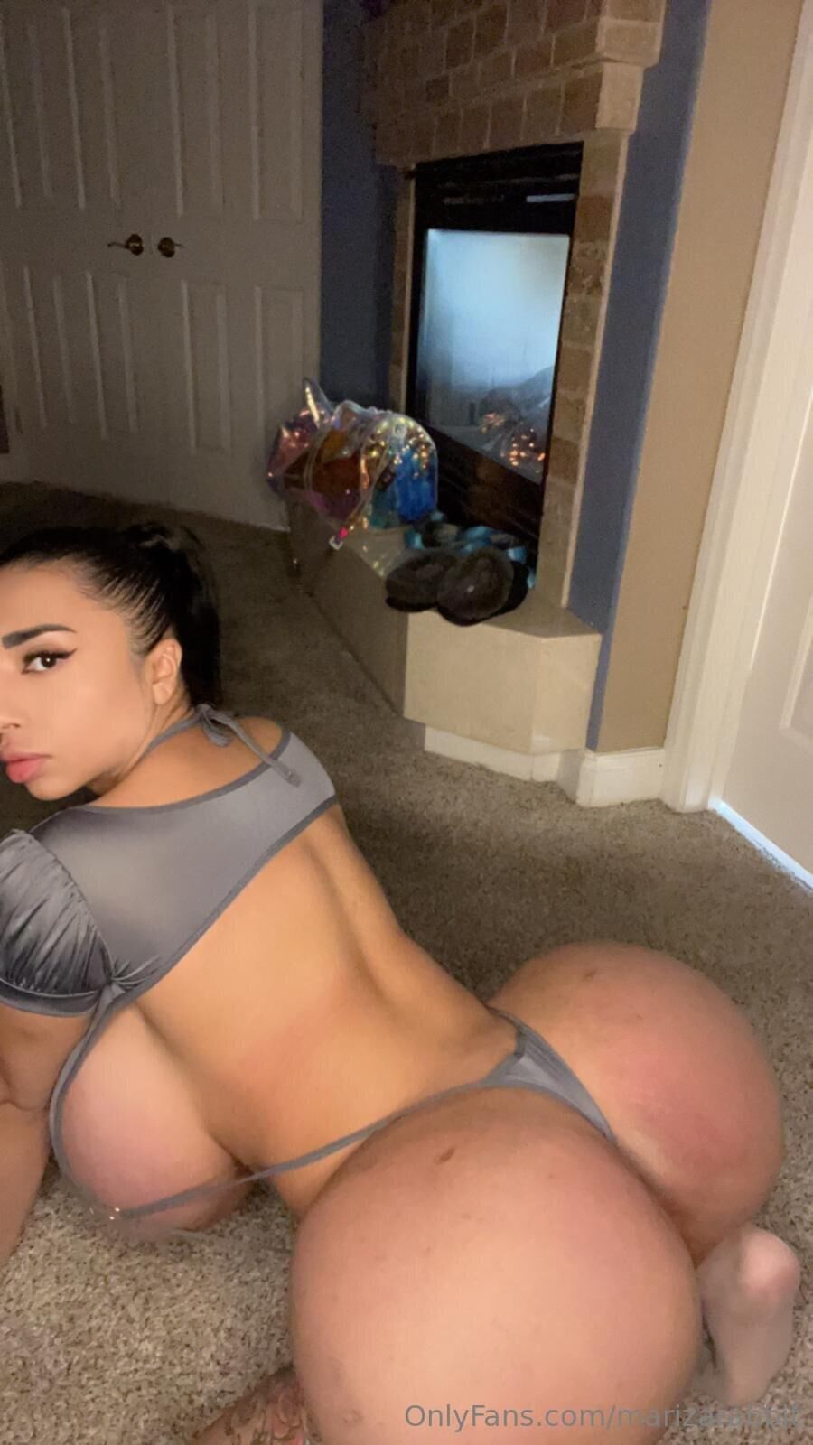 Bimbo Boobies
