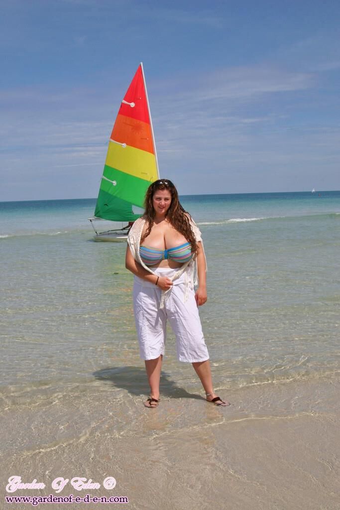 . Eden Mor World Class tits
