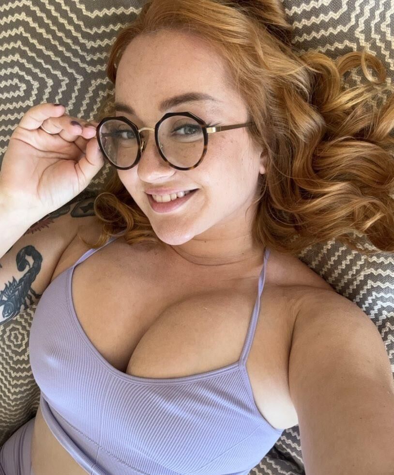 Emma Big Ass Big Tits Beauty Redhead Girl gemischte heiße Fotos