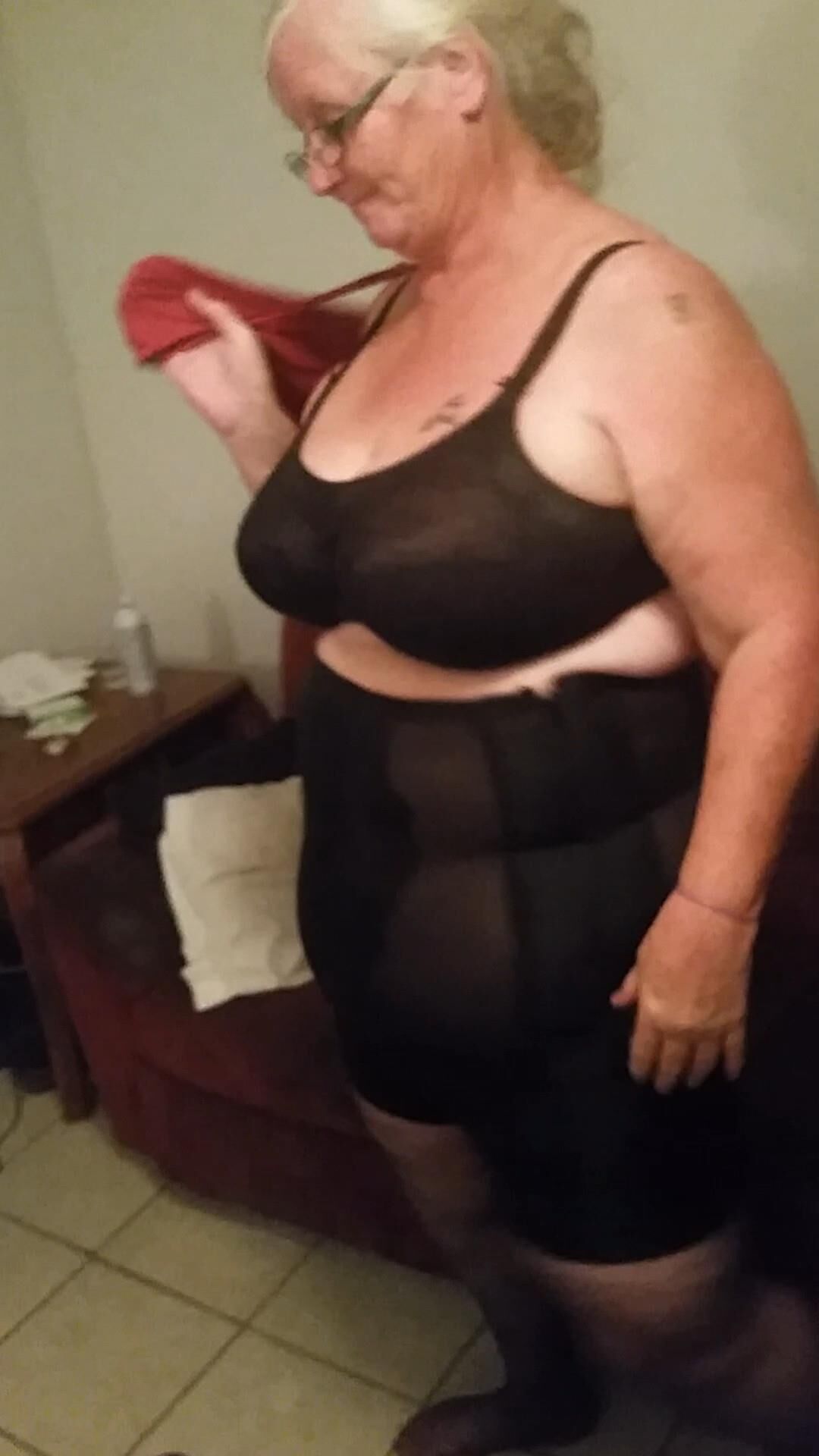 Fat Oma Love's Sissysick
