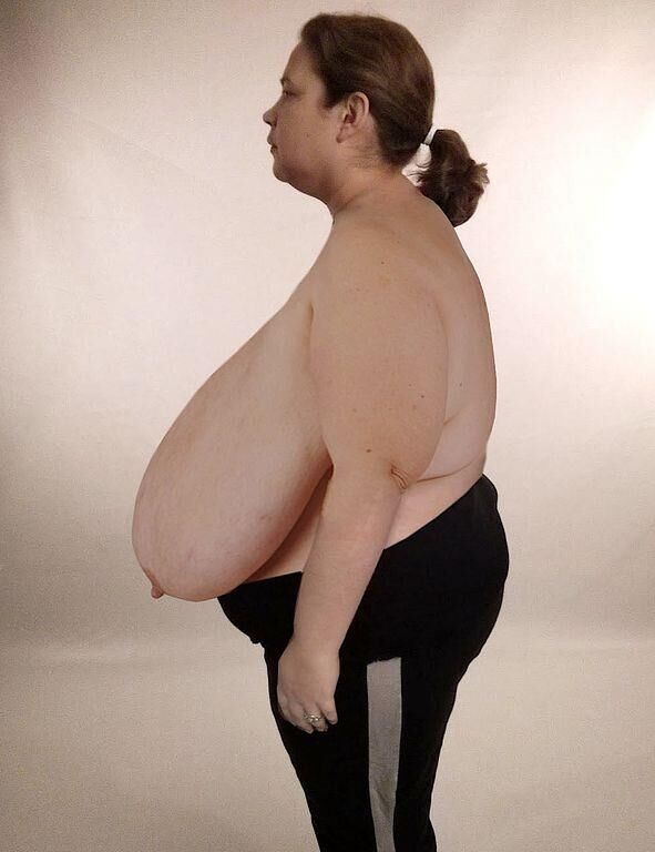 Ältere Damen mit schönen großen Busen