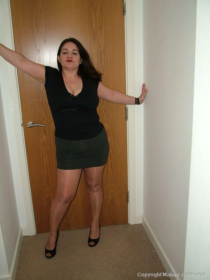 . Audrey nd set of this superb plumper
