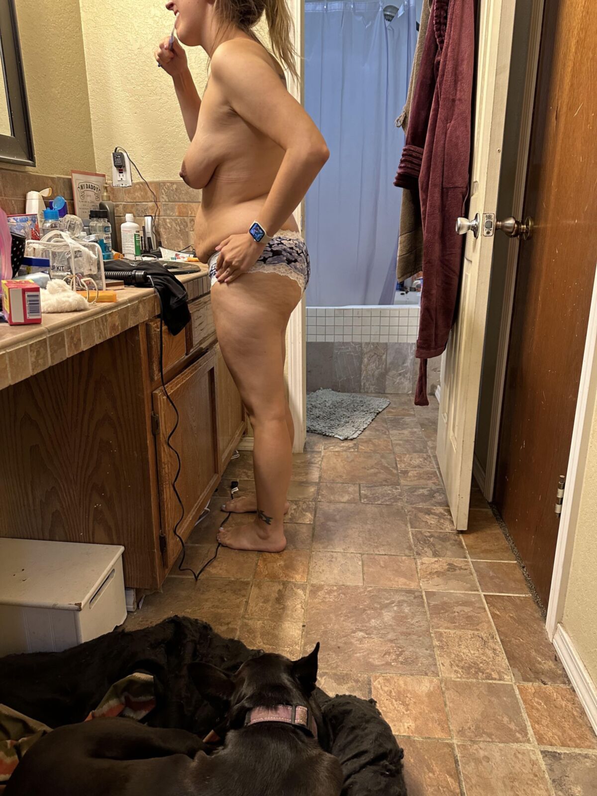 Random nudes, what do you wanna see next?