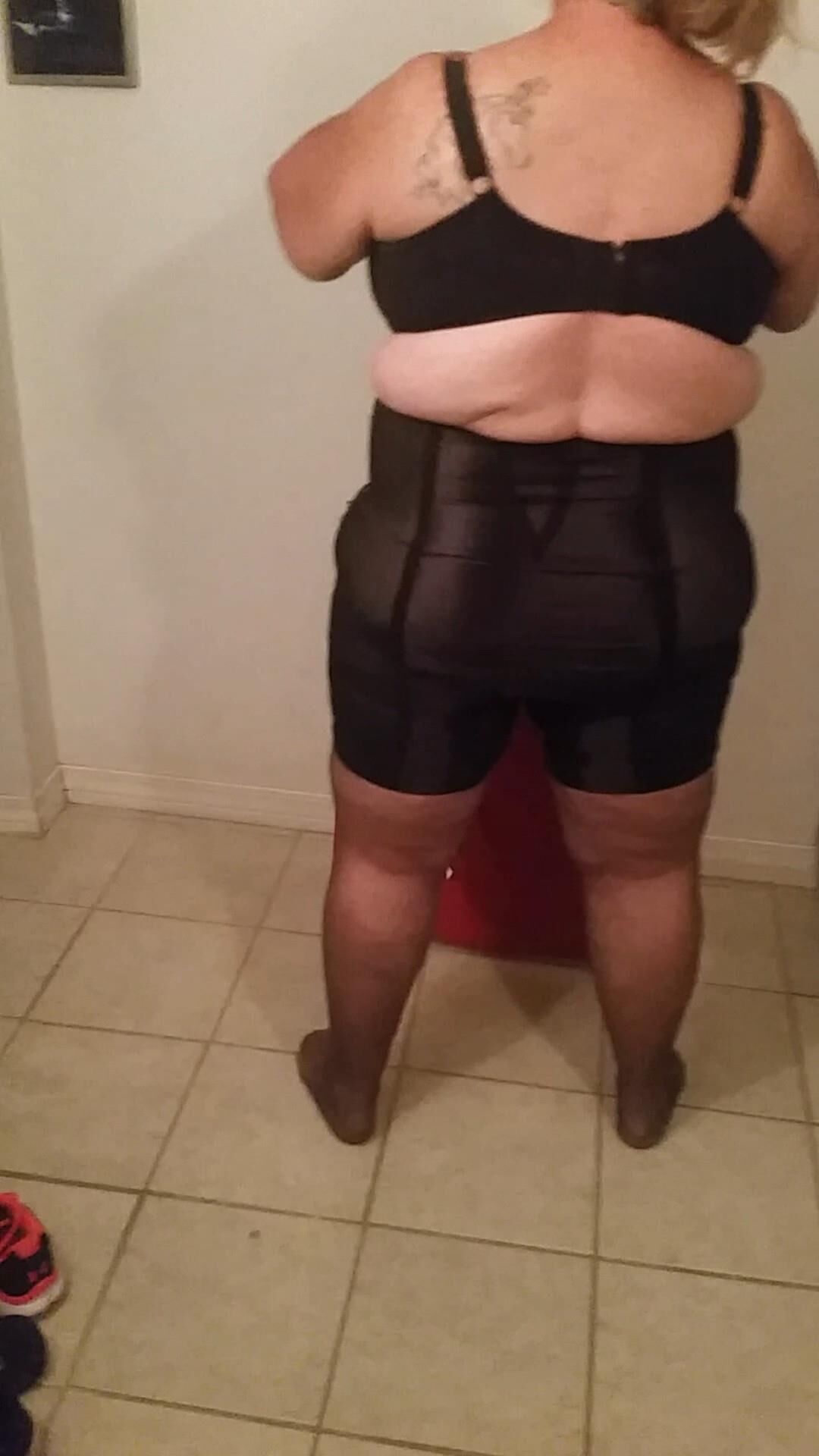 Fat Oma Love's Sissysick