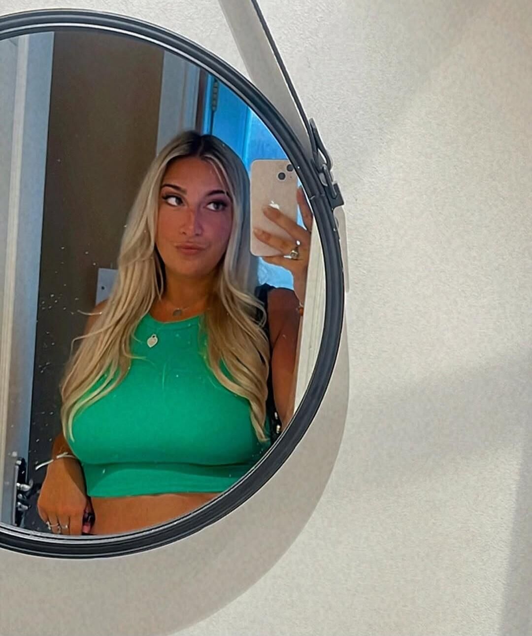 HOT CHUNKY SLUT