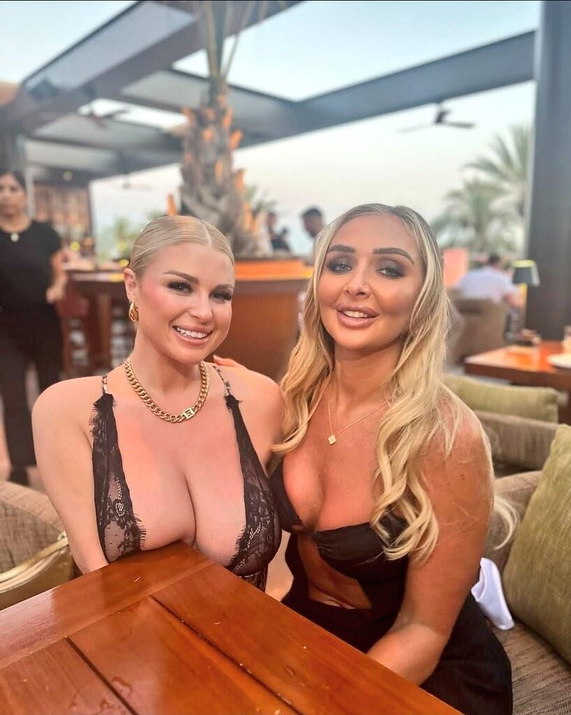 Titts in bra 