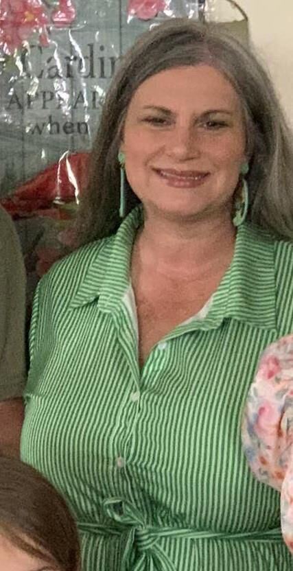  	Aimee flashes her very big titties at mardi gras