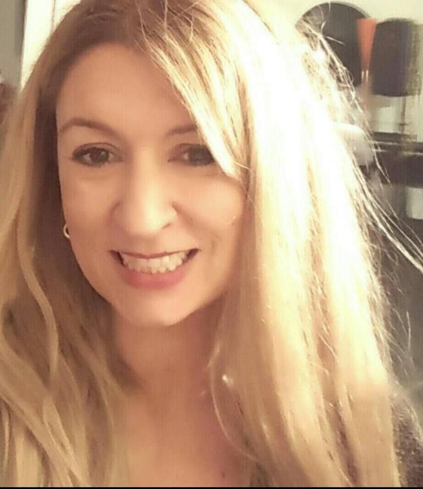 Caroline geile französische Milf Schlampe große Titten