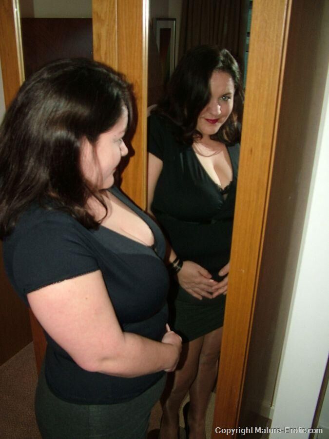. Audrey nd set of this superb plumper