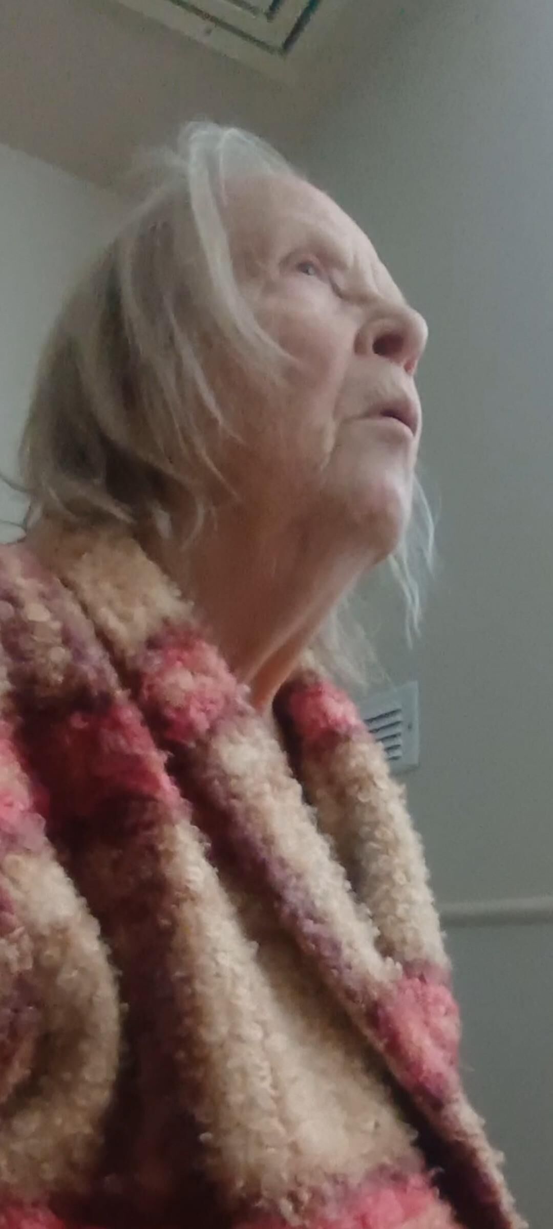 Oma besuchen Sie nn