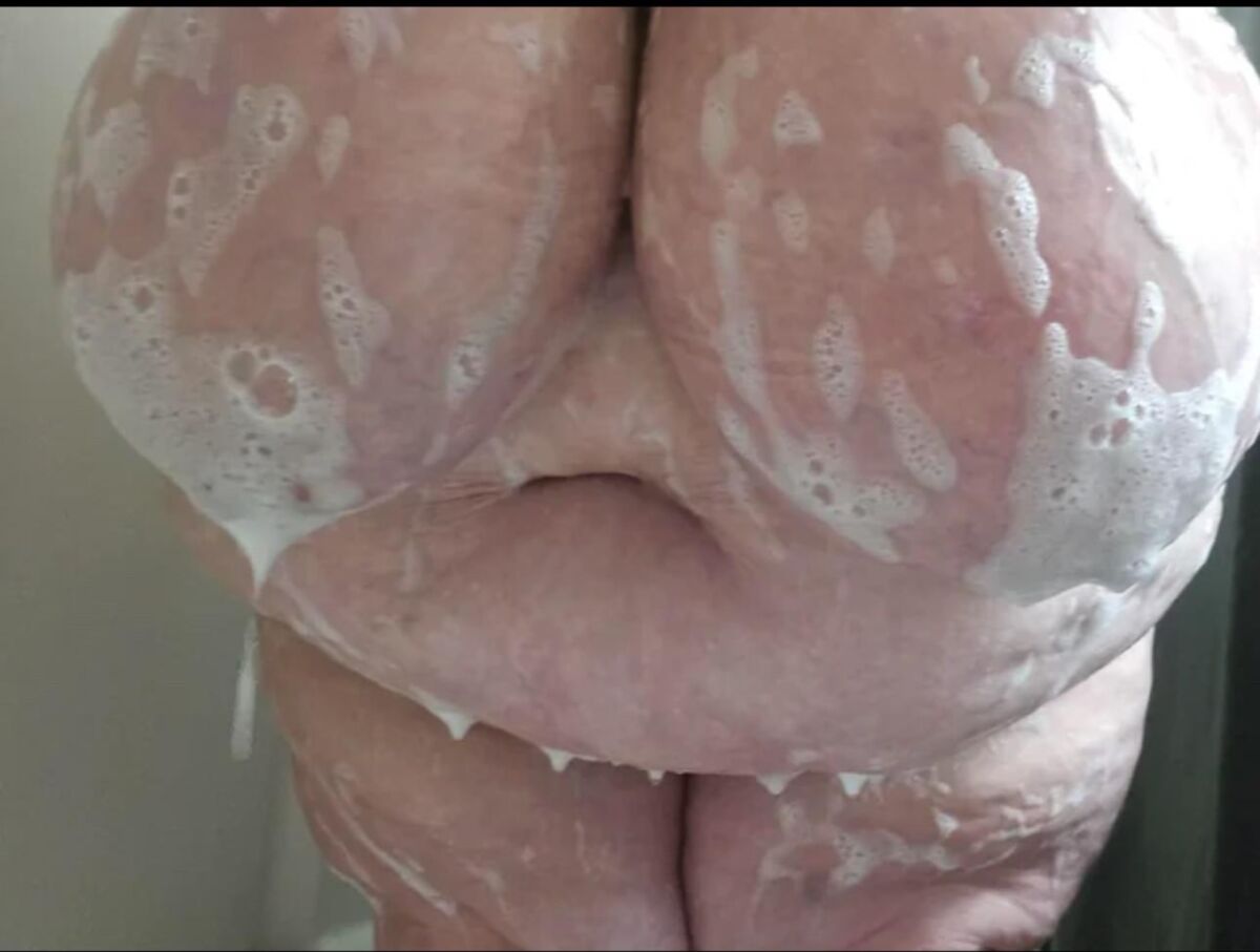 Huge Amateur Saggers 