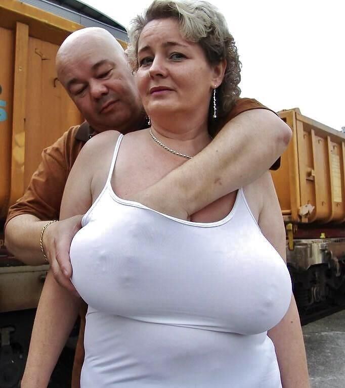 Dream Aunt and Fuckbunny 