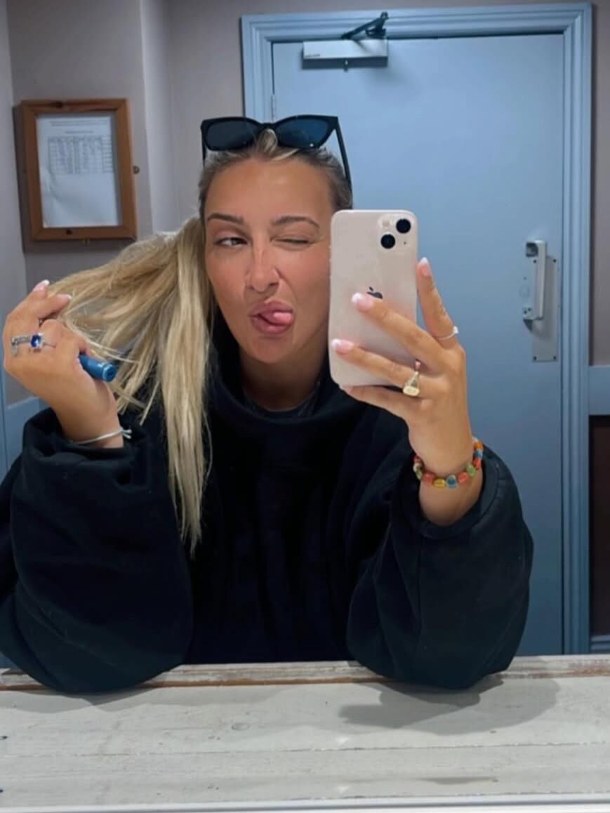 HOT CHUNKY SLUT