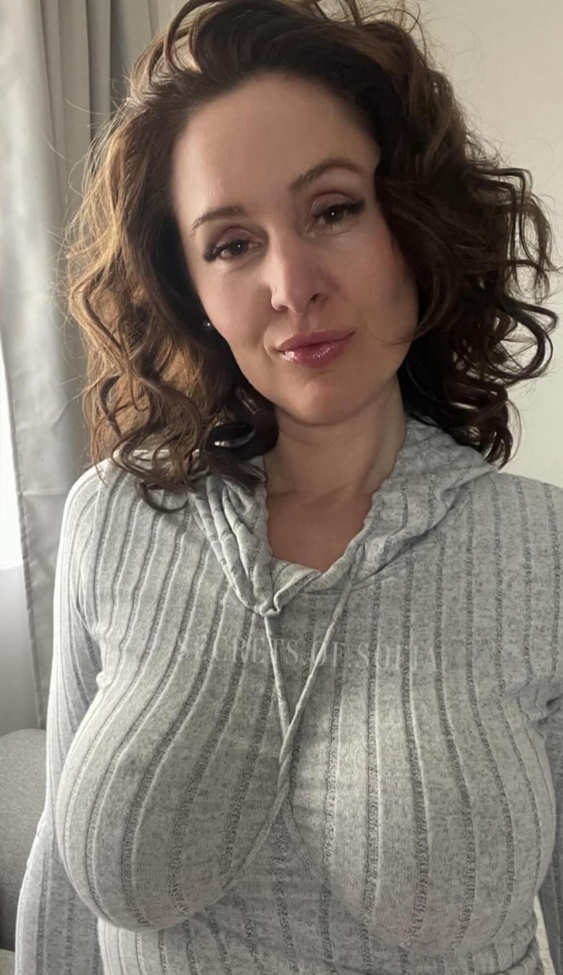 Vollbusiger Nn Milf Amateur