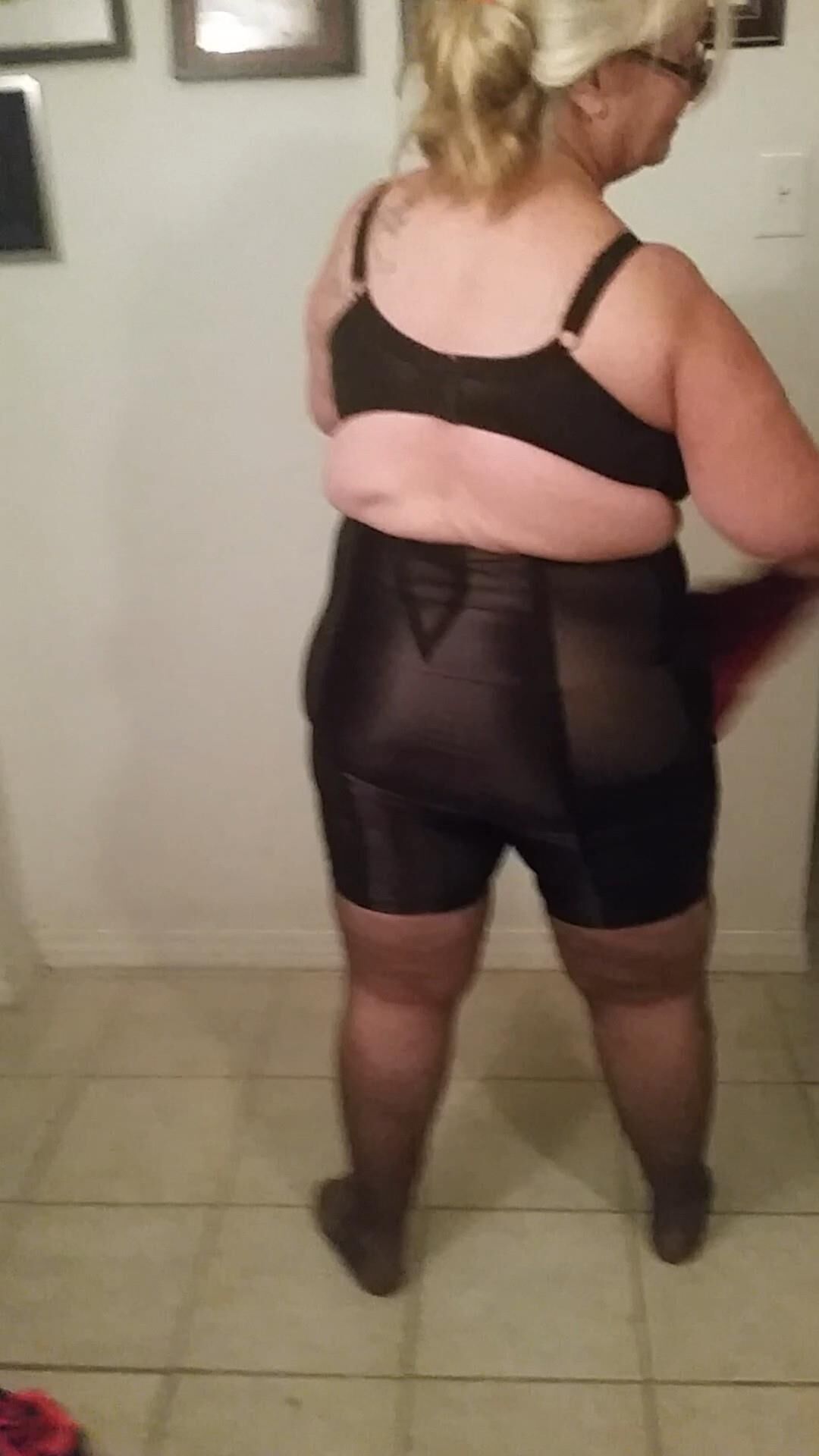Fat Oma Love's Sissysick