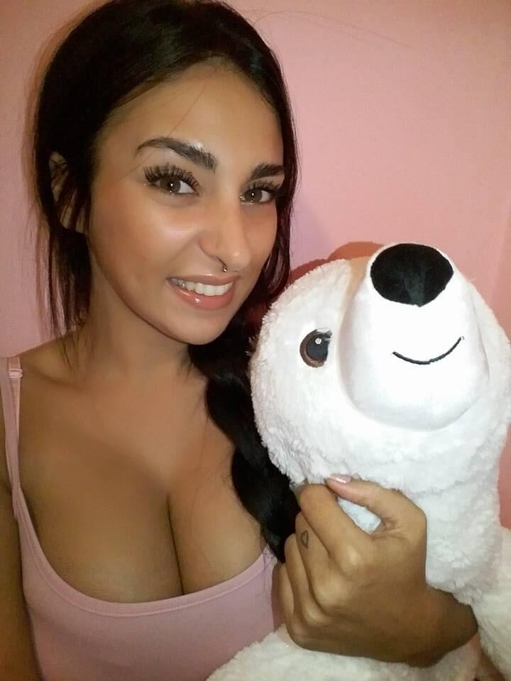 Big Tit Latina Hündin wie harter Fick
