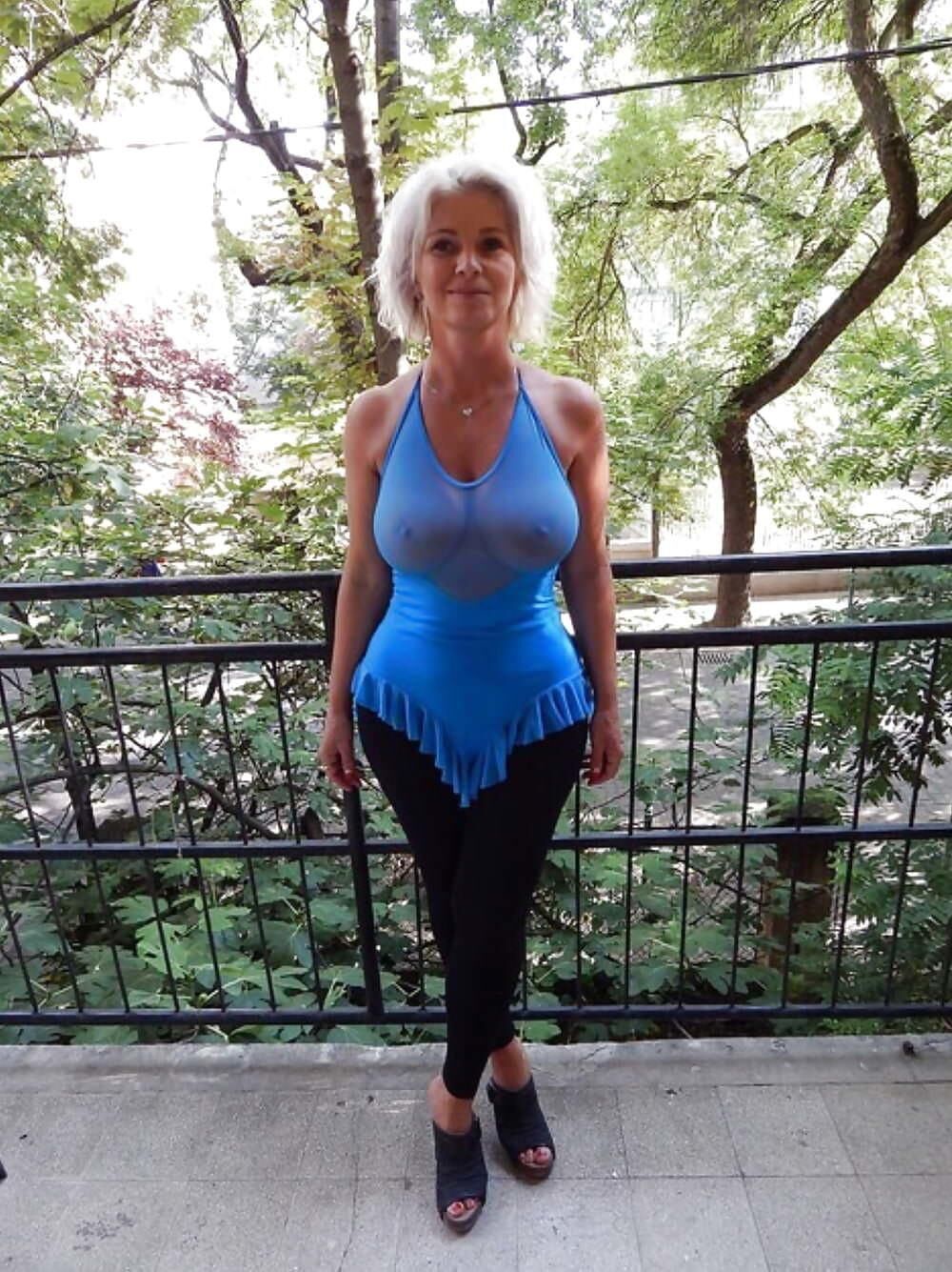 Vollbusiger Nn Milf Amateur