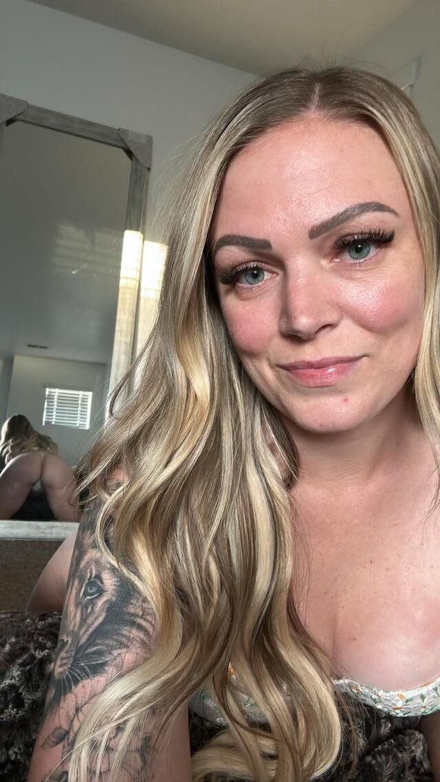 Täglich riesige Titty BBW Chubbys mischen