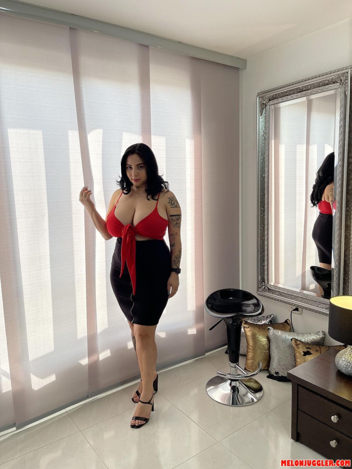 . Kim Velez Who's up for filling that fat pussy?