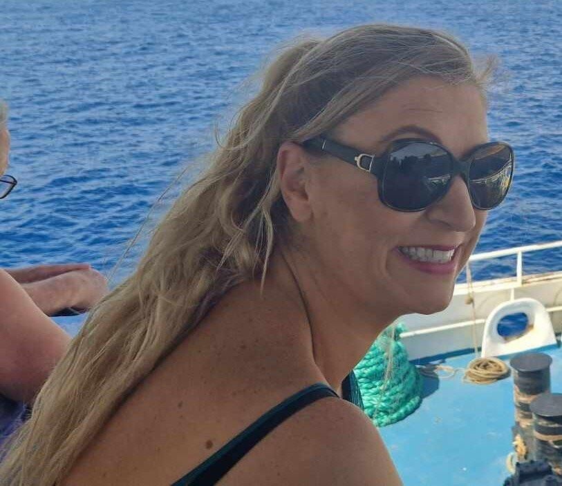 Caroline geile französische Milf Schlampe große Titten