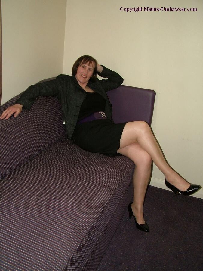Allison. Not pretty but that mature body will give me some fun