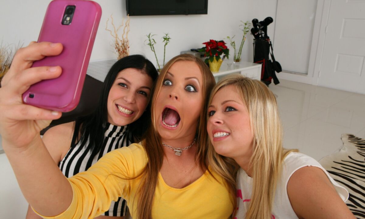 Mercedes começou com selfies