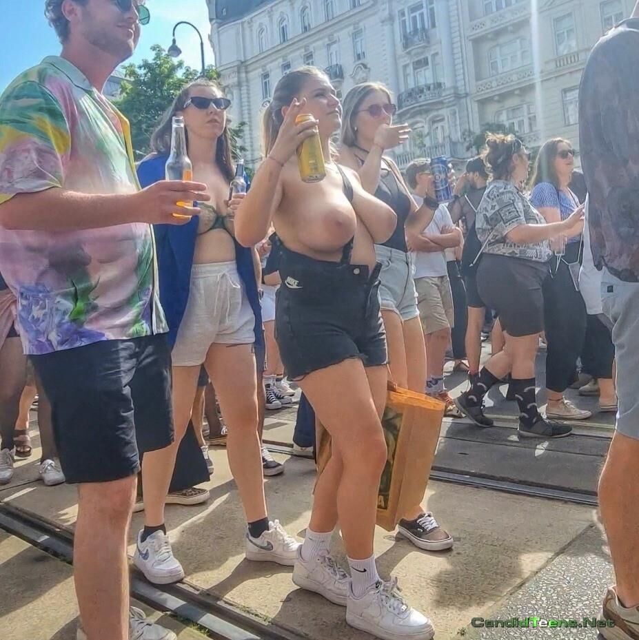 Stellt einen Gros Nichons ein.