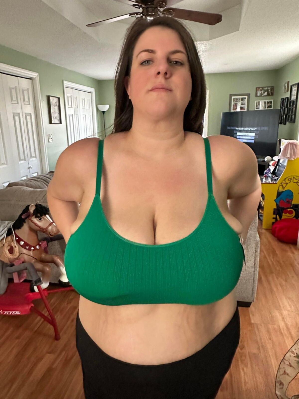モルモンの巨大なおっぱいママ、sbbw