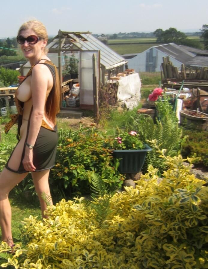 Milf Marie Teasing in the countryside