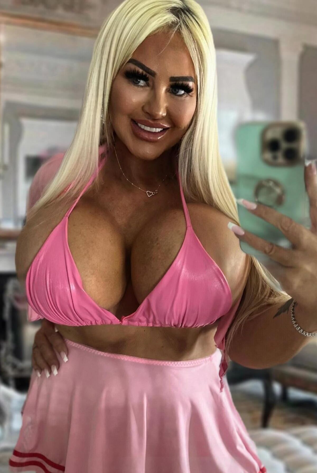Dolly Doll 
