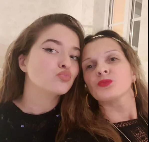 La salope a toujours une copine