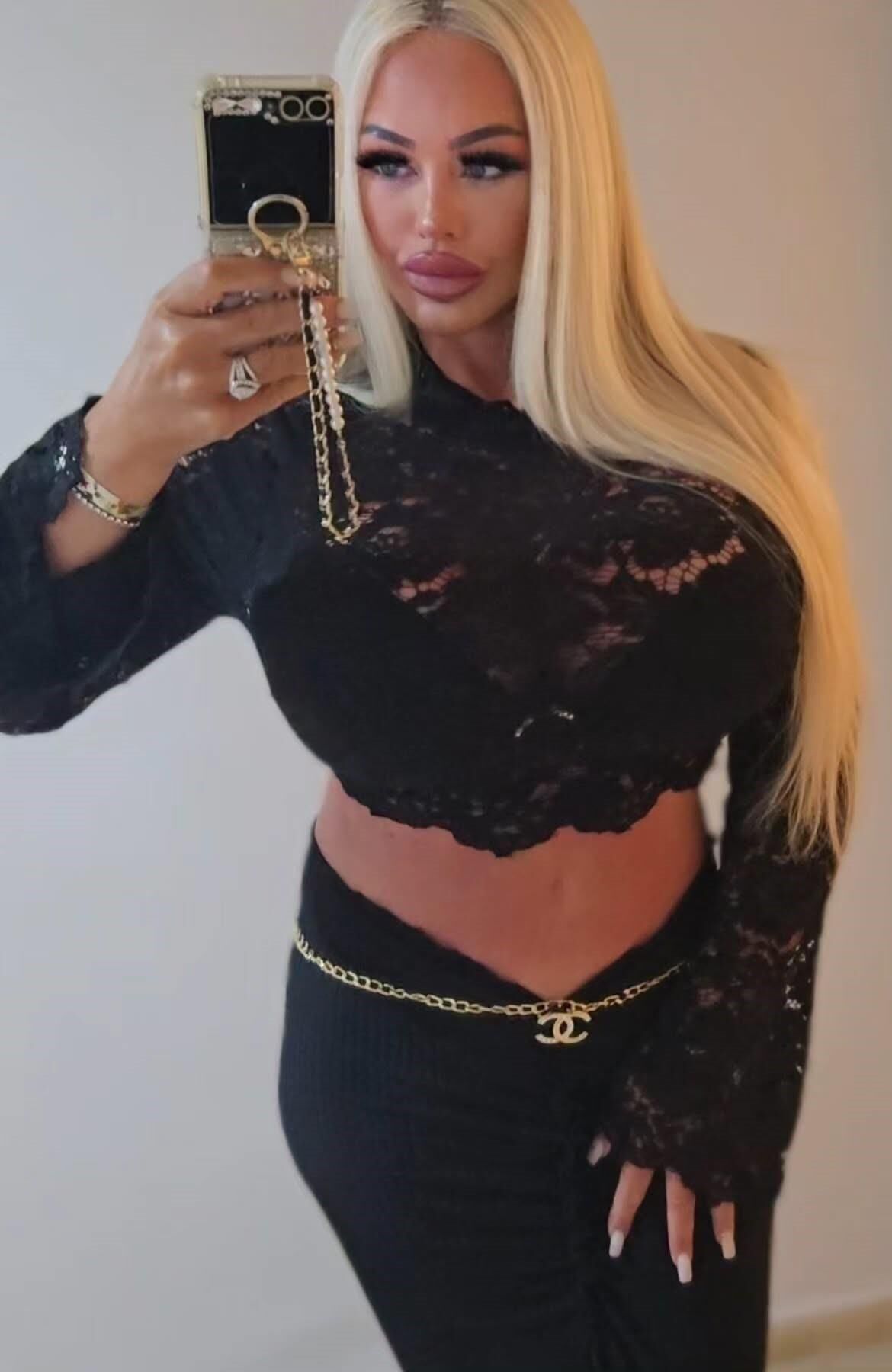 Dolly Doll 