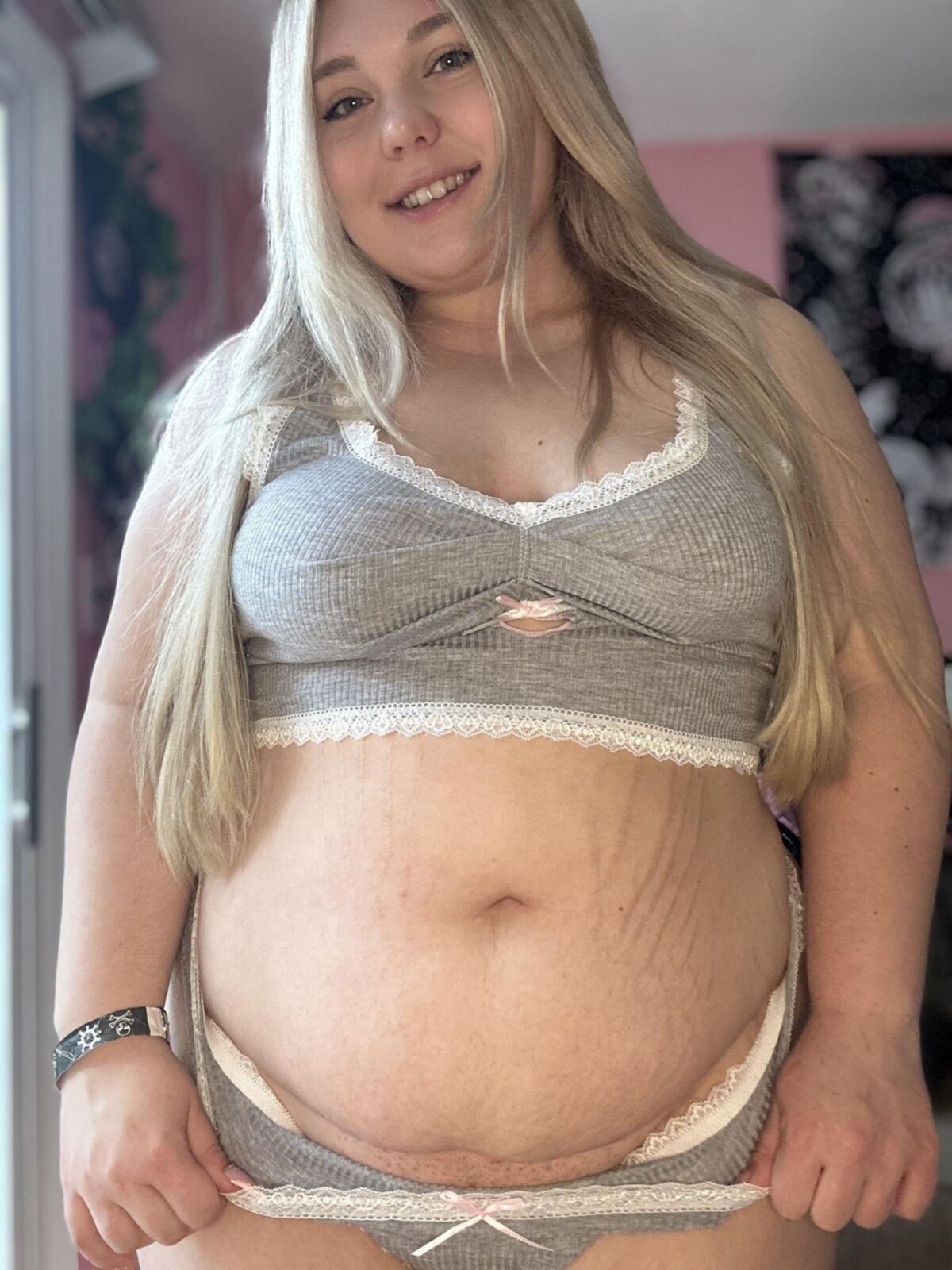 Lxves_ (SAR) (BBW)