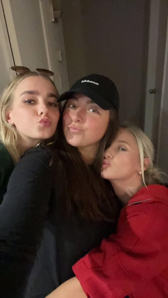 Groups of women 
