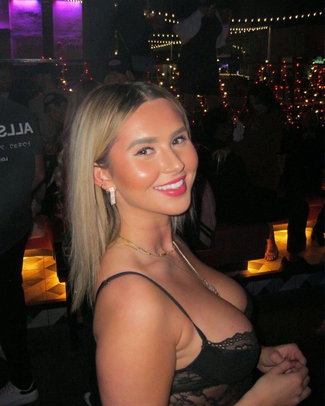 Titty fuck whore Heather 