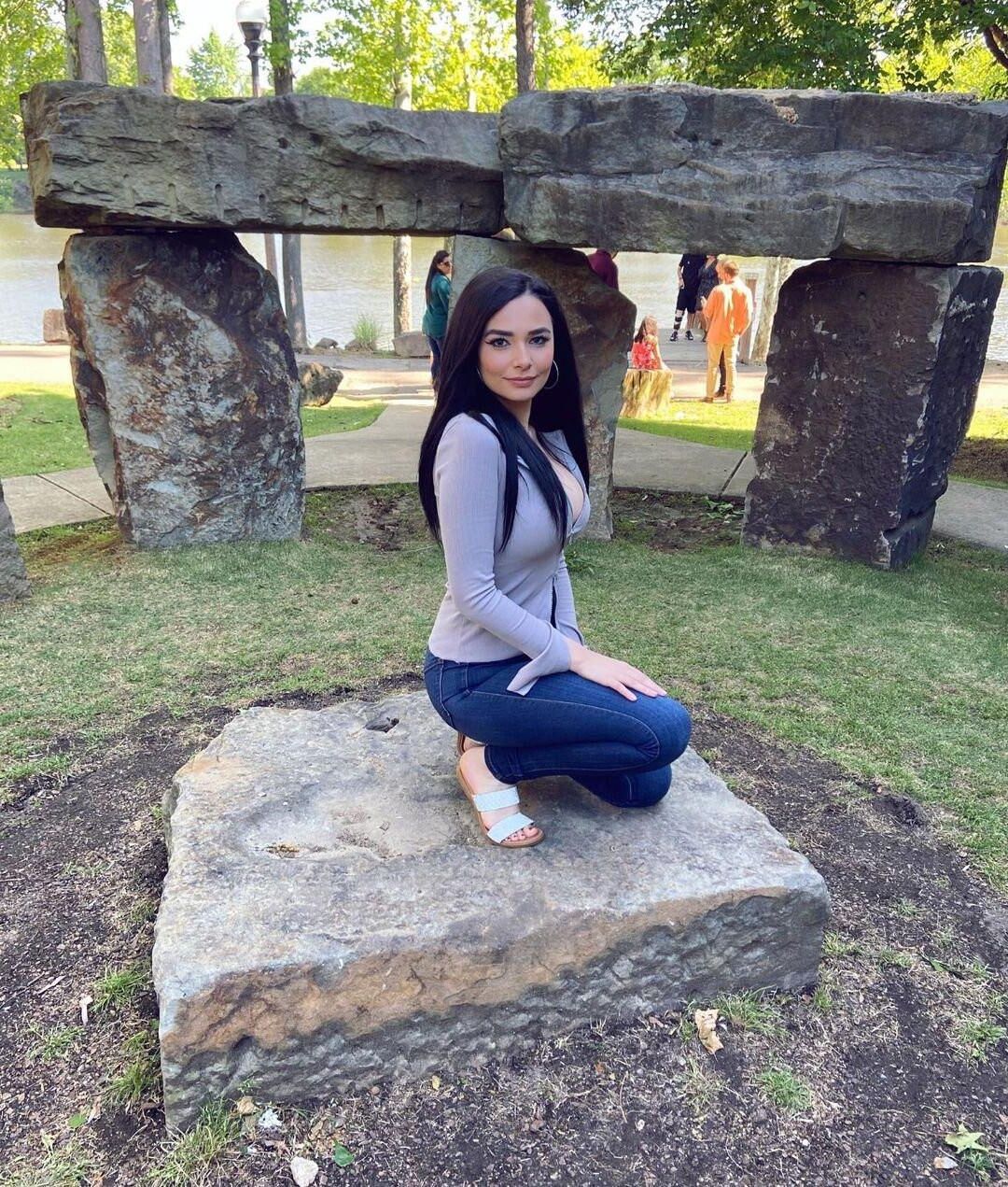 Amalzd Whisper Queen, magníficamente enormes tetas, boca sexy