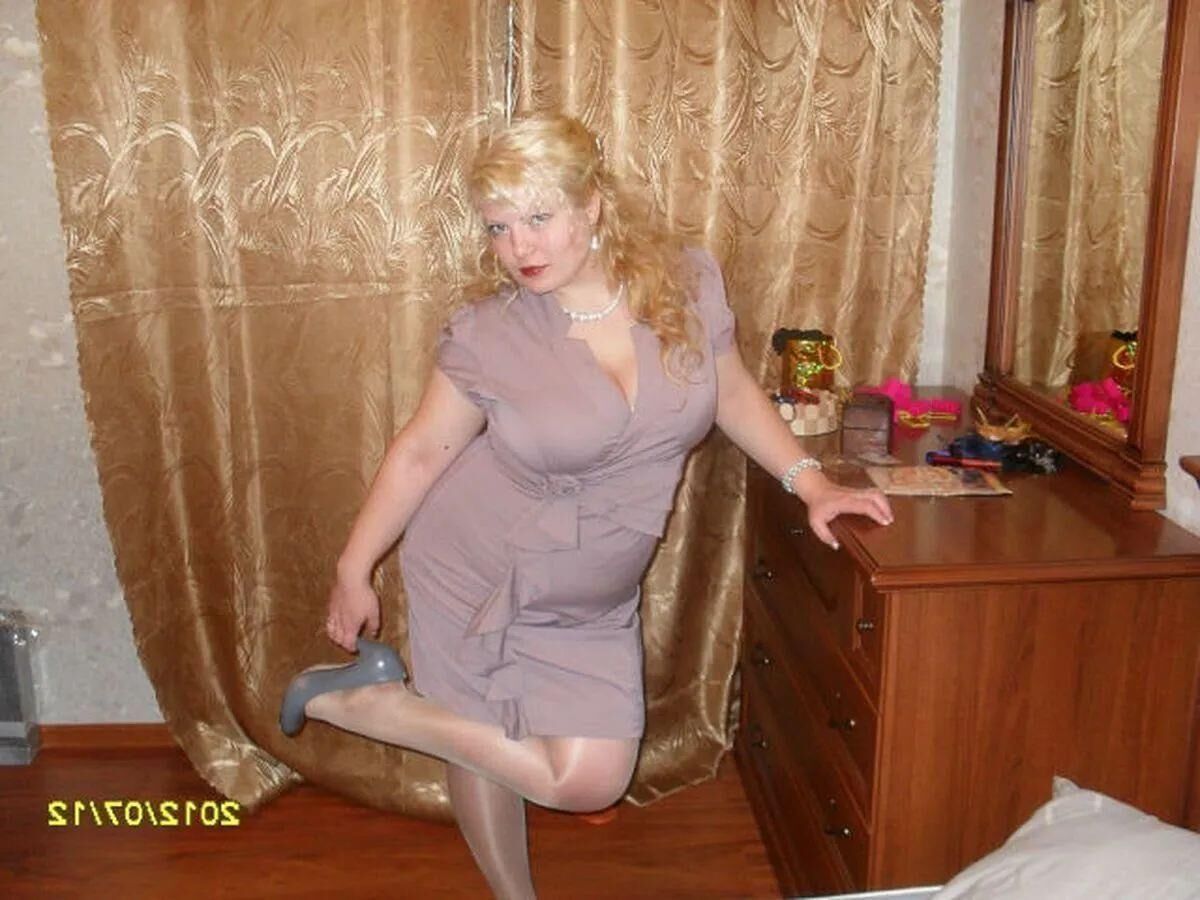 ぽっちゃりしたロシアの熟女マリシカ
