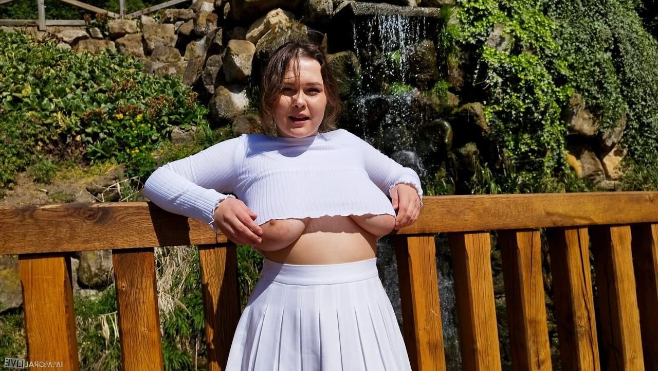 Unter Boob ist die neue Spaltung