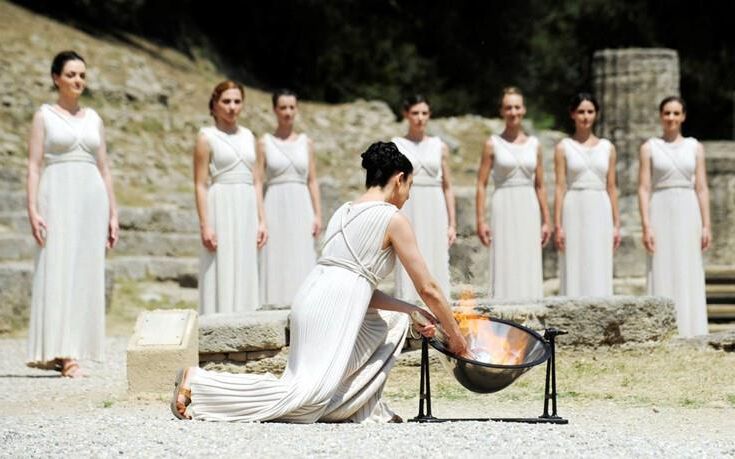 Die griechische Zeremonie der olympischen Flamme