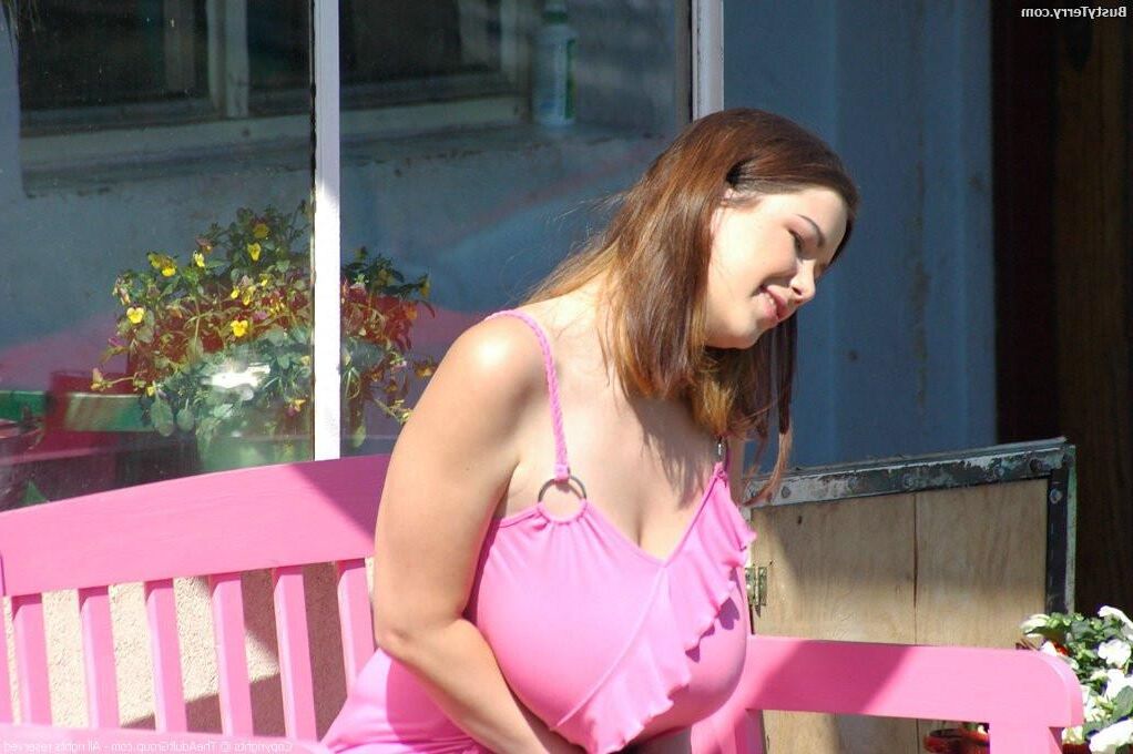 Terry Nova Pink Bench