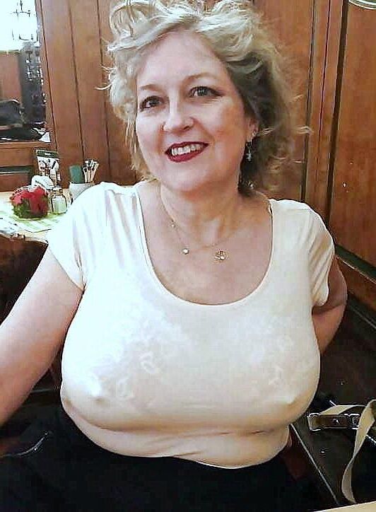 Candid Big Breasts #