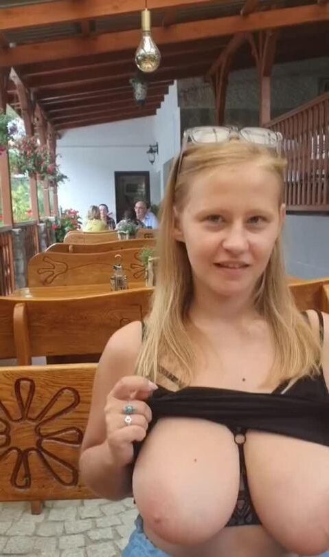 cukierkova zeigt gerne was sie hat 