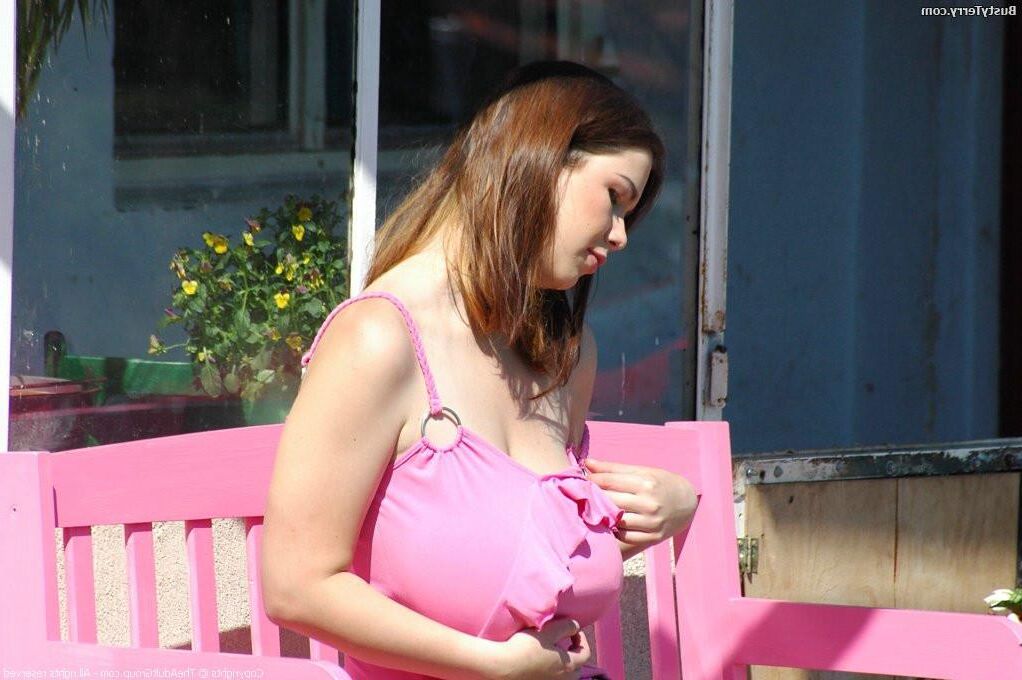 Terry Nova Pink Bench