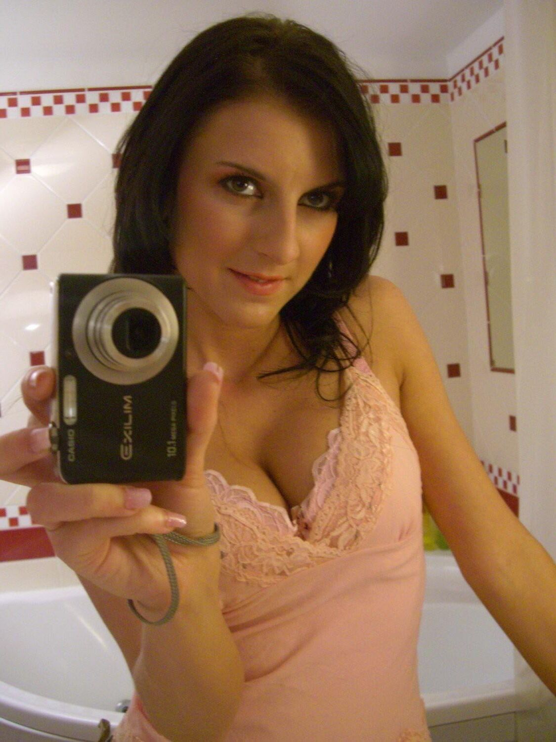 ¡MILF tetona, tenemos todo corridos para! 