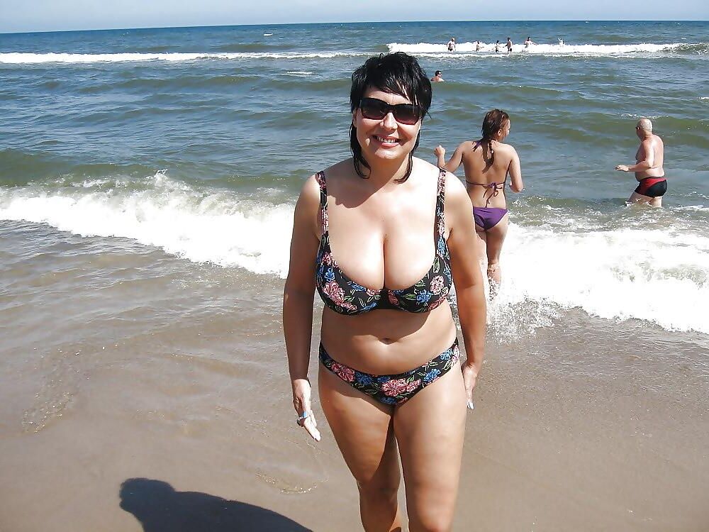 Top Busting Big Raste und Oma Titten