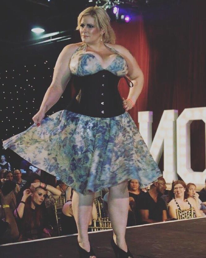 Louise Varns Kleidung