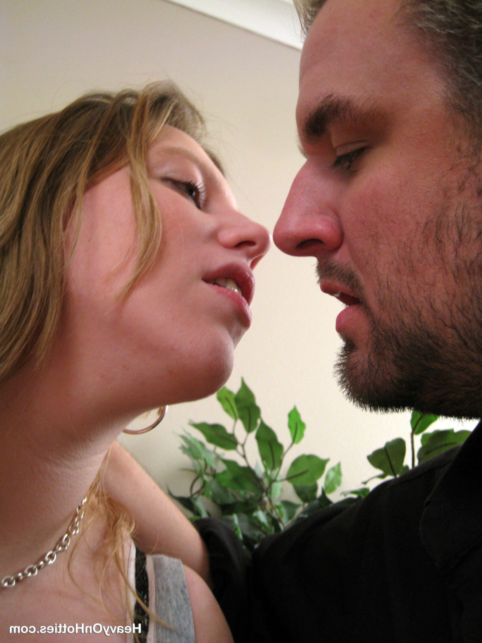 Heavyonhotties.com_ Setzen Sie _busty Amber__l