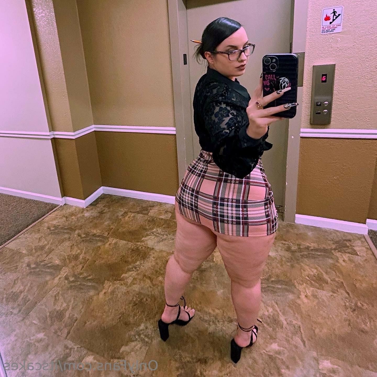 Itscakes riesige Arsch große Brüste wunderschöne BBW Girl gemischte heiße Aufnahmen