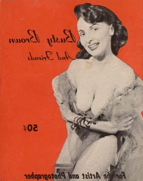 Goddesses de bosomía desnuda en revistas